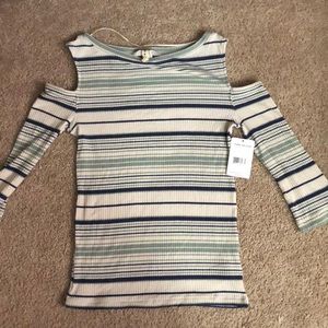 Cold shoulder free People top